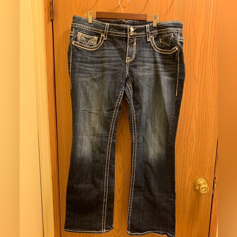 Maurice the Chelsea. Size 20 good condition